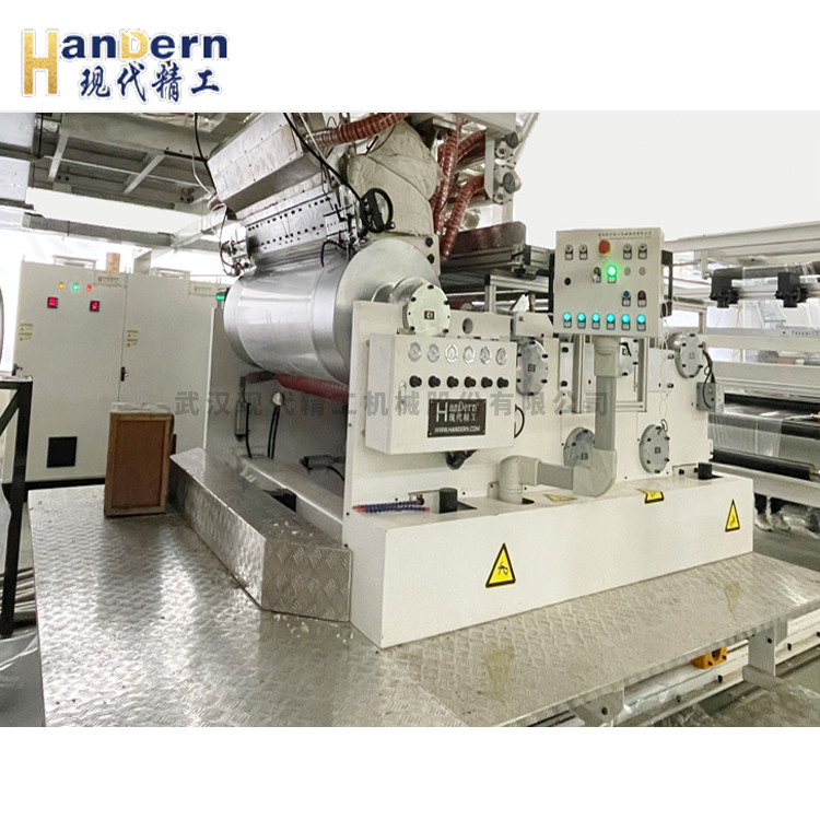 什么是隔膜拉伸機？