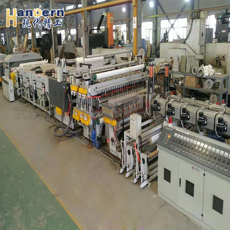 塑料中空隔音板生產(chǎn)線(xiàn)的應(yīng)用講解